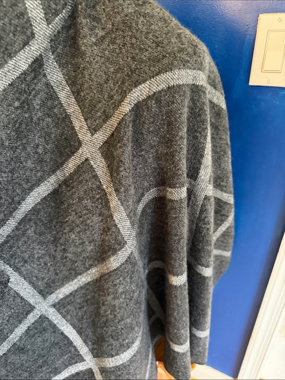 NWT RRC Redefined Gray Windowpane Open Front Wrap Polyester Cardigan/Shawl - Picture 4 of 5